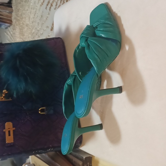 ZARA BRIGHT APPLE GREEN LEATHER KITTEN HEEL MULES SZ.39 - Picture 5 of 9